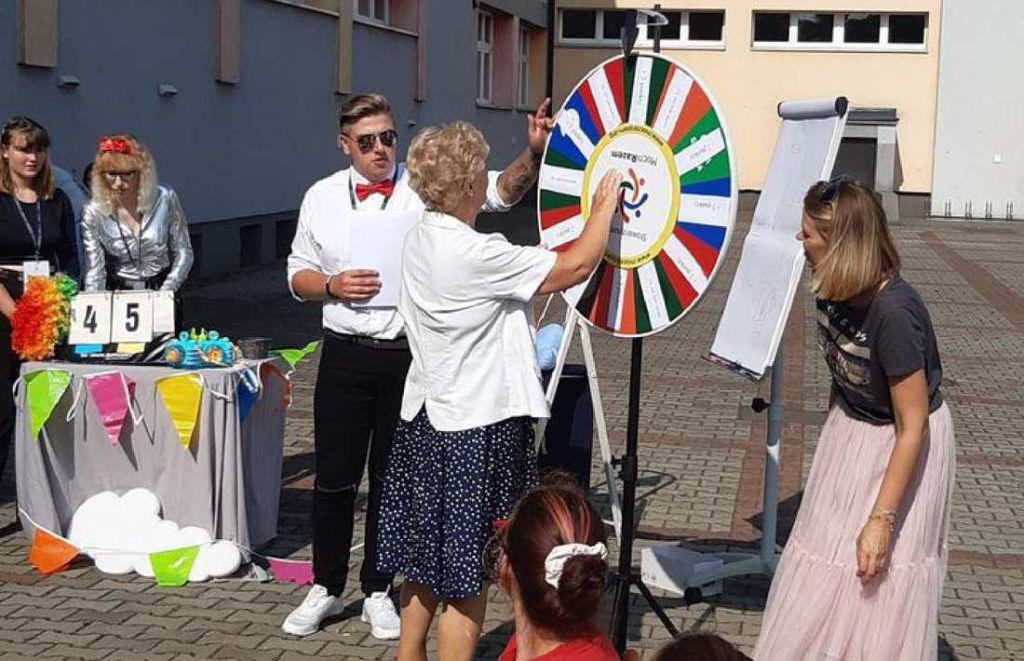 „Kocham Cię Życie” – Afirmacja życia łączy pokolenia „Kocham Cię Życie” – Afirmacja życia łączy pokolenia
